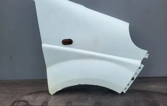 Renault Trafic II (X83) Fender 7782524467 7782168020