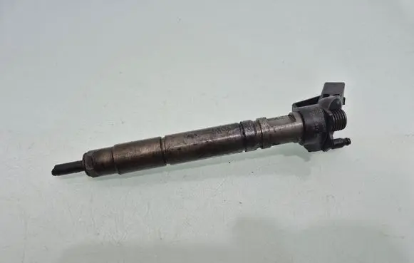 Fuel injector