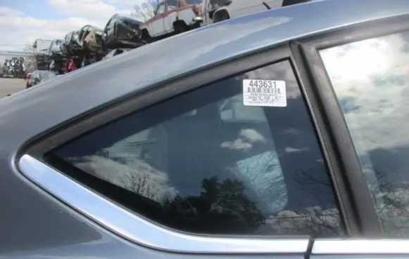 Citroen C5 Rear side window