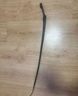 Nissan Murano Z50 Front wiper blade arm