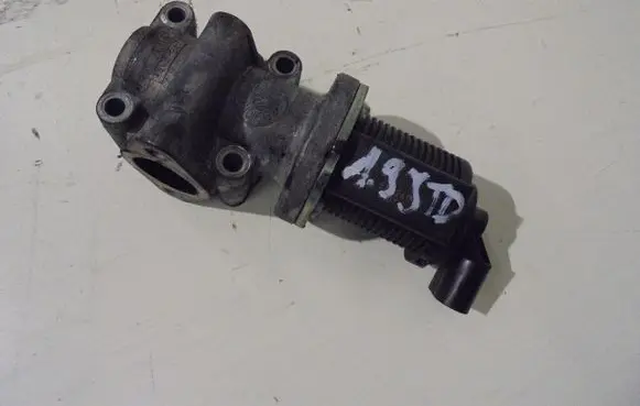 Alfa Romeo GT EGR valve 