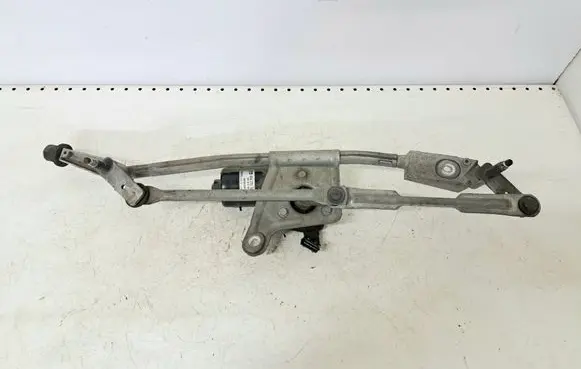 Front wiper linkage and motor