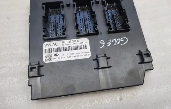 Volkswagen Golf VI Comfort/convenience module 1K0937084B