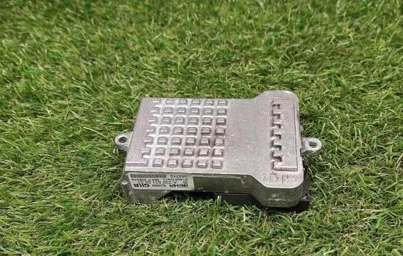 Mercedes-Benz E W211 Heater blower fan relay A2308210251