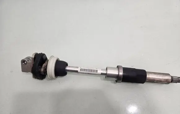 BMW X5 E70 Steering column universal joint 6796542