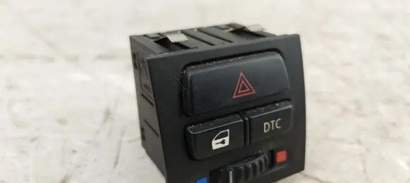 BMW 3 E90 E91 Hazard light switch 6945652