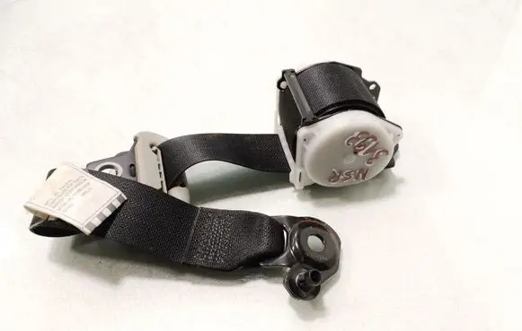 Toyota Urban Cruiser (XP110) Rear seatbelt TK-AB0-EF939