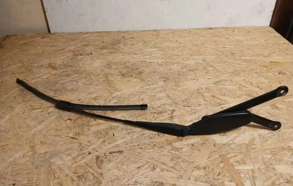 Mercedes-Benz GLC X253 C253 Front wiper blade arm A2538200344
