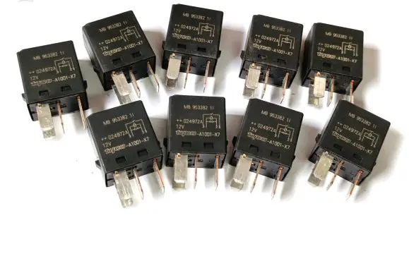 Mitsubishi Space Star Other relay MB953382