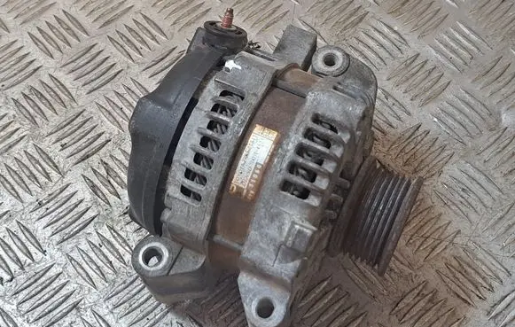Toyota Corolla Verso AR10 Generator/alternator 1042104521 270600G011