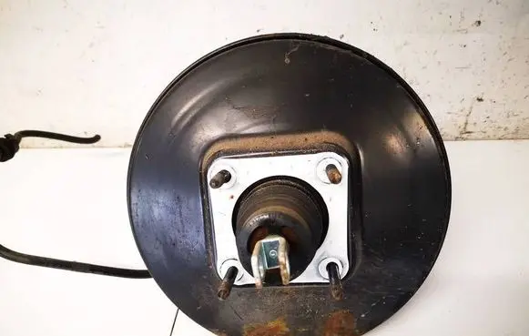 Volvo C30 Brake booster 6N512B195AA