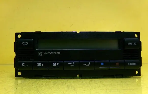 Volkswagen PASSAT B5.5 Climate control unit 9341706004