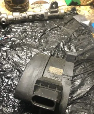 BMW 5 E60 E61 Mass air flow meter 0928400529