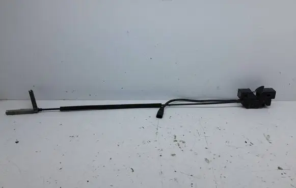 Volkswagen Golf VII Engine bonnet/hood lock/catch 5G1823509B