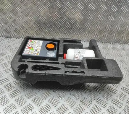 Volvo V60 Other trunk/boot trim element 32340719 31680048
