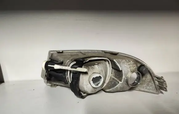 Skoda Octavia Mk2 (1Z) Front fog light 1Z0941700C 1Z0941702