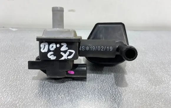Mazda CX-3 Vacuum valve 1362007230