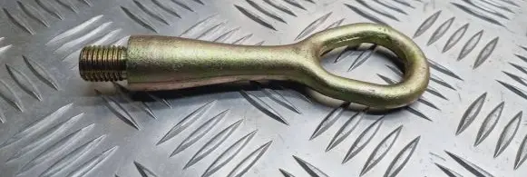 Chrysler Grand Voyager IV Towing hook eye 