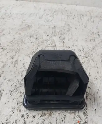 Audi A4 S4 B8 8K Rear air vent grill 8K0819161