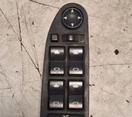 BMW 5 E39 Electric window control switch 6904339 630567 10SW11