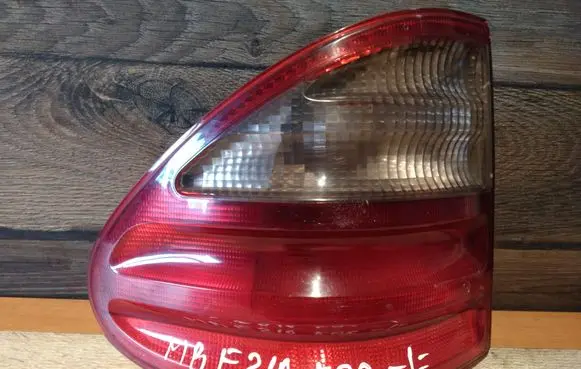 Mercedes-Benz E W210 Rear/tail lights