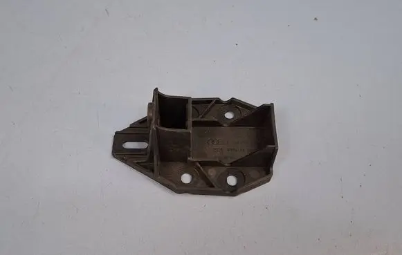 Audi A6 S6 C8 4K Front bumper mounting bracket 4K0807333