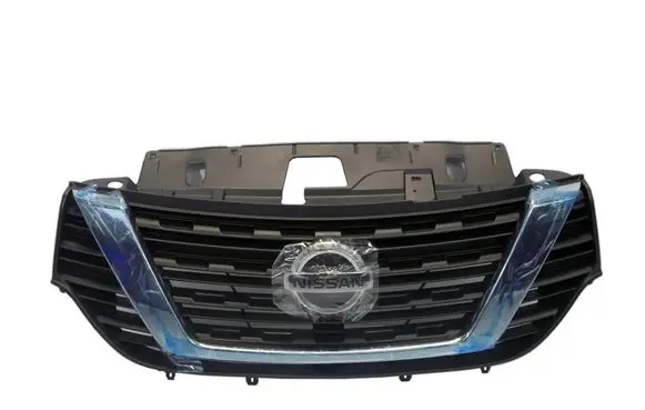 Nissan NV300 Front bumper upper radiator grill 623109057R