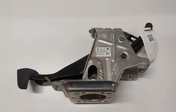 Volkswagen Touran I Brake pedal 1T1721057K