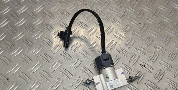 Citroen C4 III e-C4 Air conditioning (A/C) expansion valve T588455