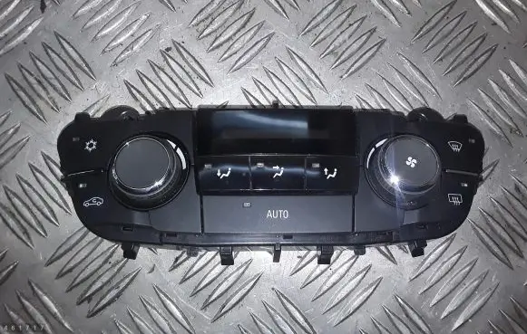 Opel Insignia A Climate control unit 13273095