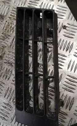 Front bumper lower grill