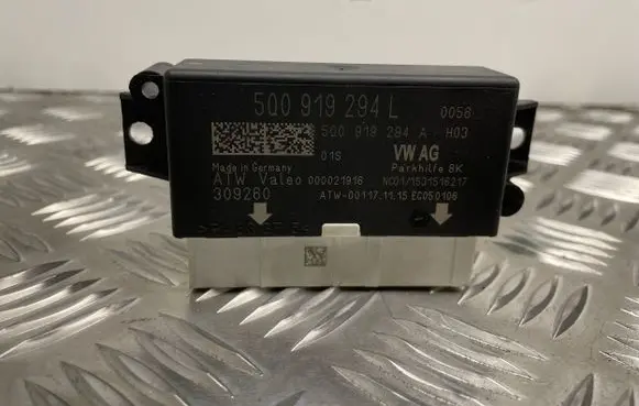 Skoda Superb B8 (3V) Parking PDC control unit/module 5Q0919294L