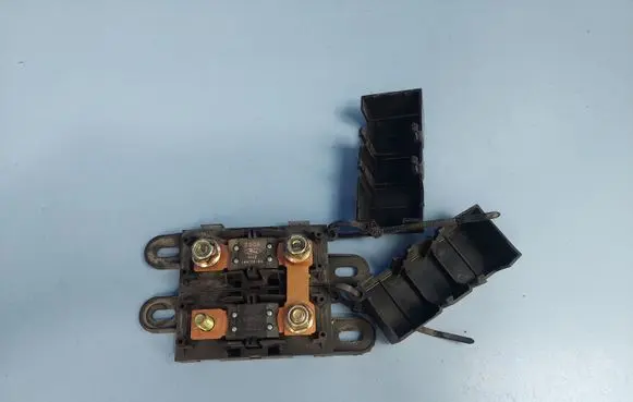 Jaguar S-Type Fuse module 14A094AA