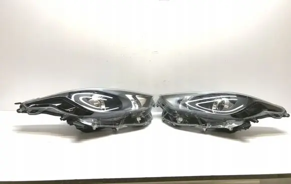 Toyota Yaris XP210 Headlight/headlamp L527X