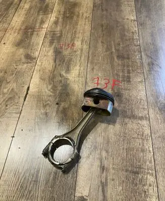 Audi Q7 4L Piston with connecting rod 