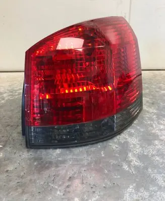 Opel Signum Rear/tail lights 13191350