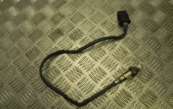 BMW 2 F46 Lambda probe sensor 8600992 VD21026