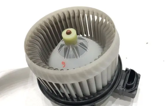 Toyota Yaris Heater fan/blower 