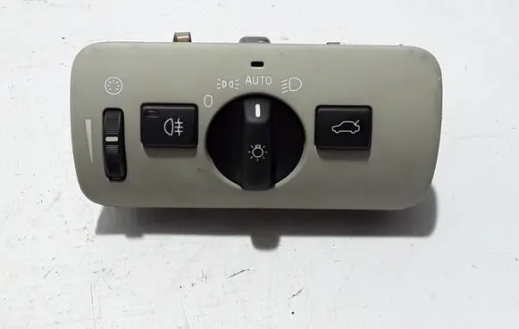 Volvo V40 Light switch 30739426