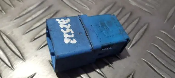 Nissan Almera N16 Other relay 4RA00781303 4RA007813-03