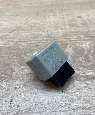 Toyota Prius (XW20) Other relay 895A146010 0618000840 STOPLAMP
