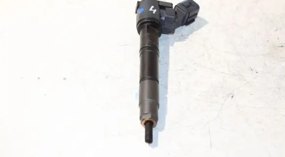 Volvo S90, V90 Fuel injector 31336878