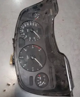 Opel Zafira A Speedometer (instrument cluster) 09228757