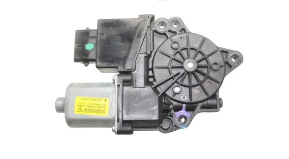 Hyundai Santa Fe Front door window regulator motor 824602W020