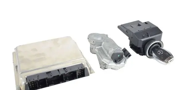 Mercedes-Benz C W203 Engine control unit/module 0261207117