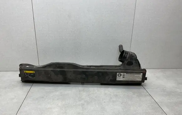 Volkswagen Golf Sportsvan Air intake duct part 5Q0129254B 5Q0129621B
