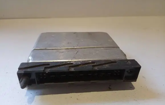 Volvo S80 Engine control unit/module 09470738B 0261206272 26SA5834