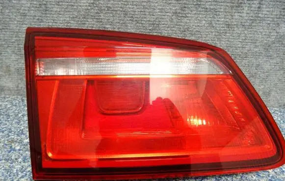 Volkswagen Golf Sportsvan Tailgate rear/tail lights 510945093G
