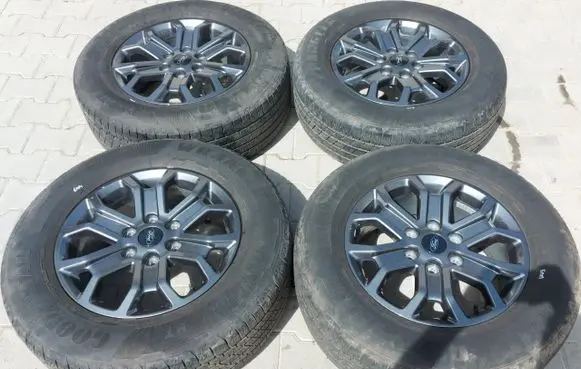 R16 alloy rim