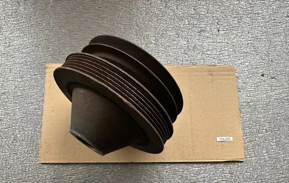 Mitsubishi Pajero Crankshaft pulley MD141468